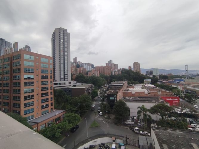 Apartamento de 2 alcobas en arriendo en El Poblado, Medellín, 56 m² · foto 9 de 19