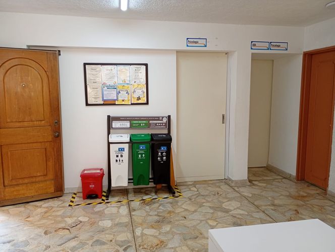 Oficina en venta en Laureles, Medellín, 790 m² · foto 2 de 16