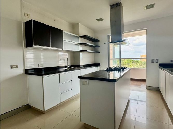 Apartamento de 3 alcobas en venta en Normandia, Cali, 212 m² · foto 3 de 14