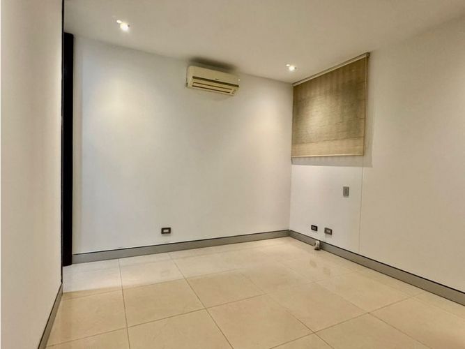 Apartamento de 3 alcobas en venta en Normandia, Cali, 212 m² · foto 9 de 14