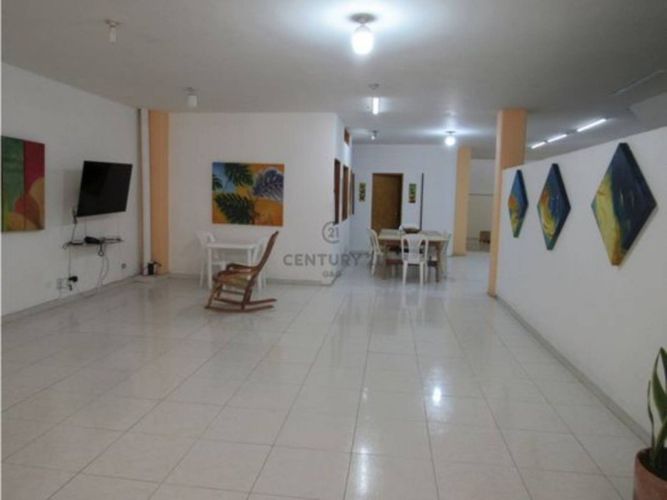 Edificio en venta en Colseguros, Cali, 666 m² · foto 2 de 24