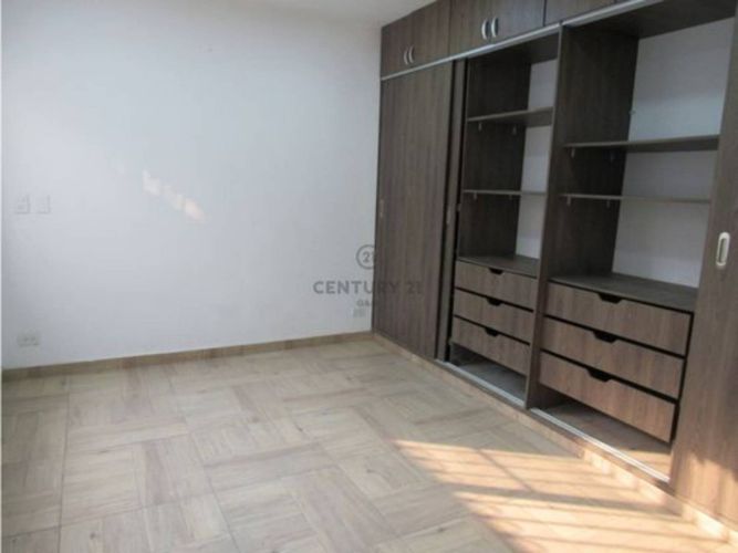 Casa de 7 alcobas en venta en Vipasa, Cali, 308 m² · foto 14 de 24