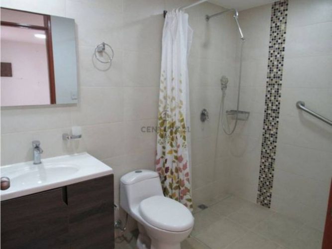 Casa de 7 alcobas en venta en Vipasa, Cali, 308 m² · foto 17 de 24