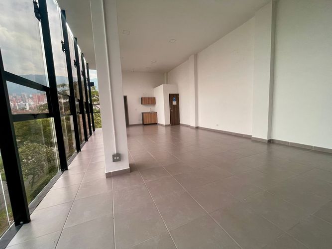 Edificio en venta en Guayabal, Medellín, 270 m² · foto 6 de 10