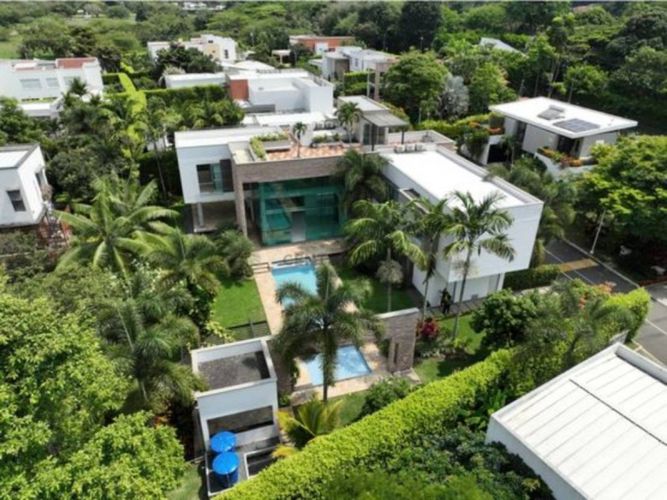 Casa de 4 alcobas en venta en Pance, Cali, 699 m² · foto 4 de 24