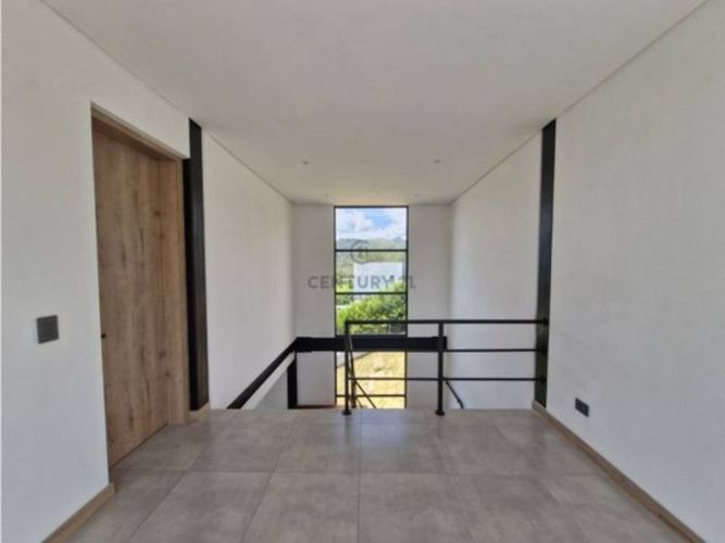 Casa de 4 alcobas en venta en Peon, Jamundí, 308 m² · foto 10 de 24