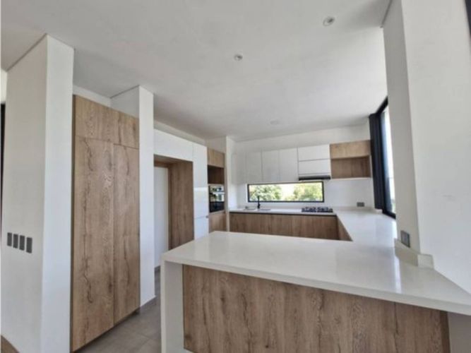 Casa de 4 alcobas en venta en Peon, Jamundí, 308 m² · foto 18 de 24