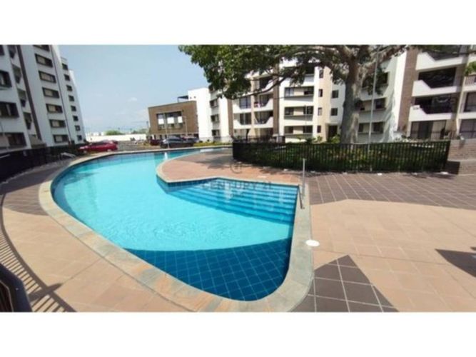 Apartamento de 2 alcobas en venta en Bochalema, Cali, 80 m² · foto 2 de 24