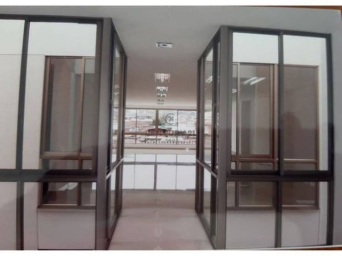 Edificio en arriendo en Los Libertadores, Cali, 1484 m² · foto 7 de 9