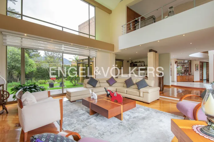 Casa en venta en Guaymaral, Bogotá · foto 2 de 20