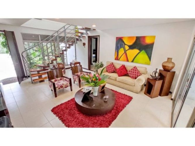 Apartamento de 4 alcobas en venta en La Morada, Jamundí, 311 m² · foto 2 de 24