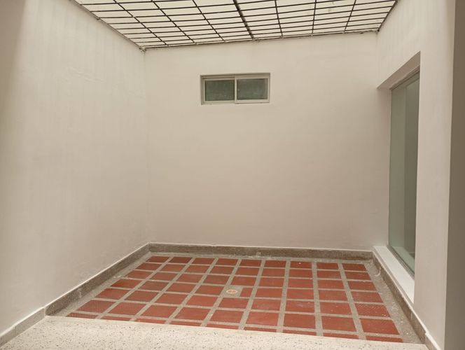 Oficina en arriendo en La Castellana, Medellín, 180 m² · foto 16 de 17