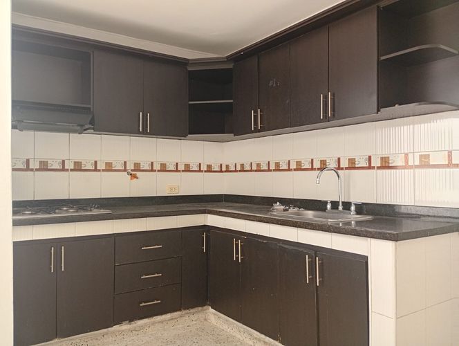 Oficina en arriendo en La Castellana, Medellín, 180 m² · foto 11 de 17