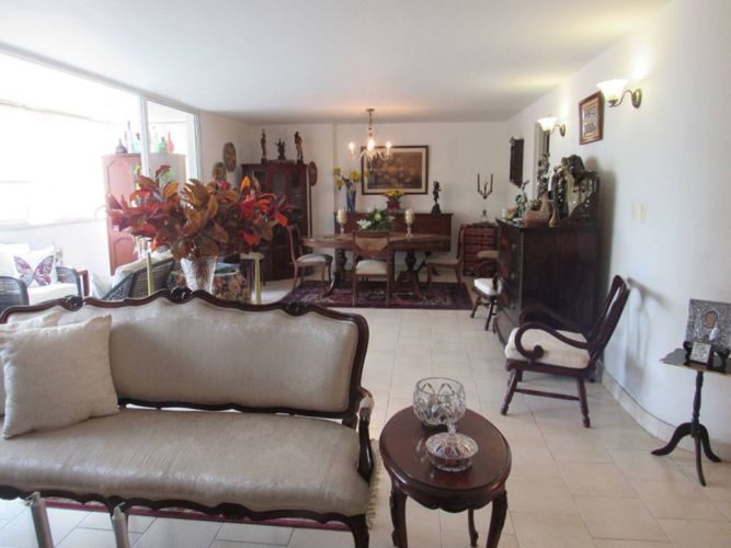 Apartamento en venta en Versalles, Cali · foto 2 de 24