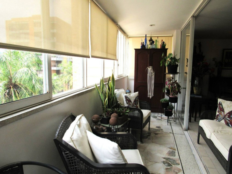 Apartamento en venta en Versalles, Cali · foto 6 de 24