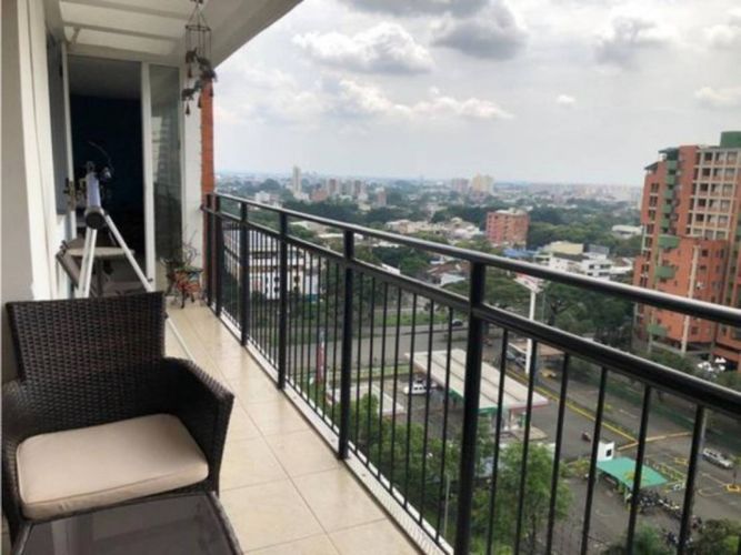 Apartamento de 3 alcobas en venta en Chipichape, Cali, 130 m² · foto 2 de 24
