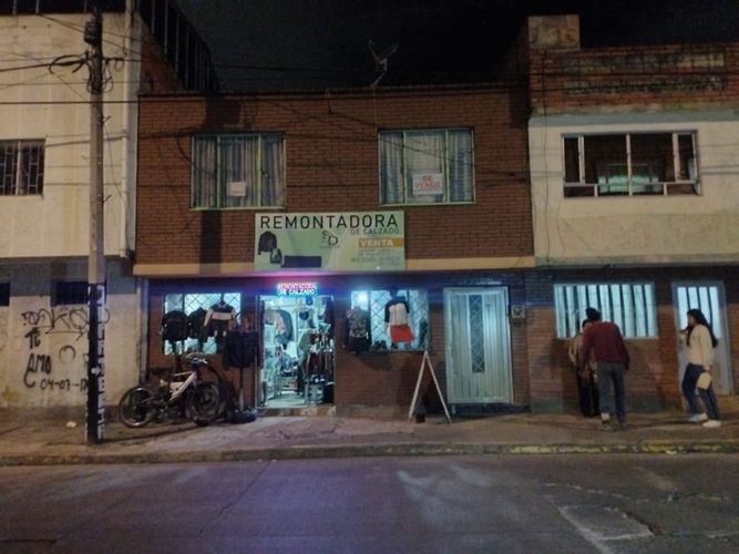 Casa de 8 alcobas en venta en El Rubi, Bogotá, 208 m² · foto 3 de 7
