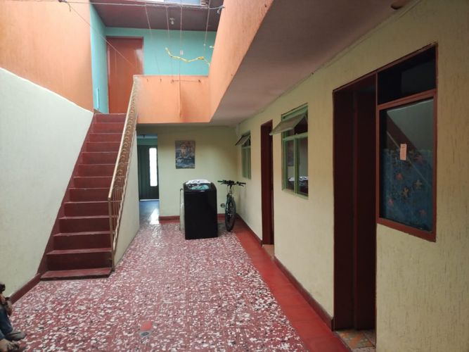 Casa de 8 alcobas en venta en El Rubi, Bogotá, 208 m² · foto 4 de 7