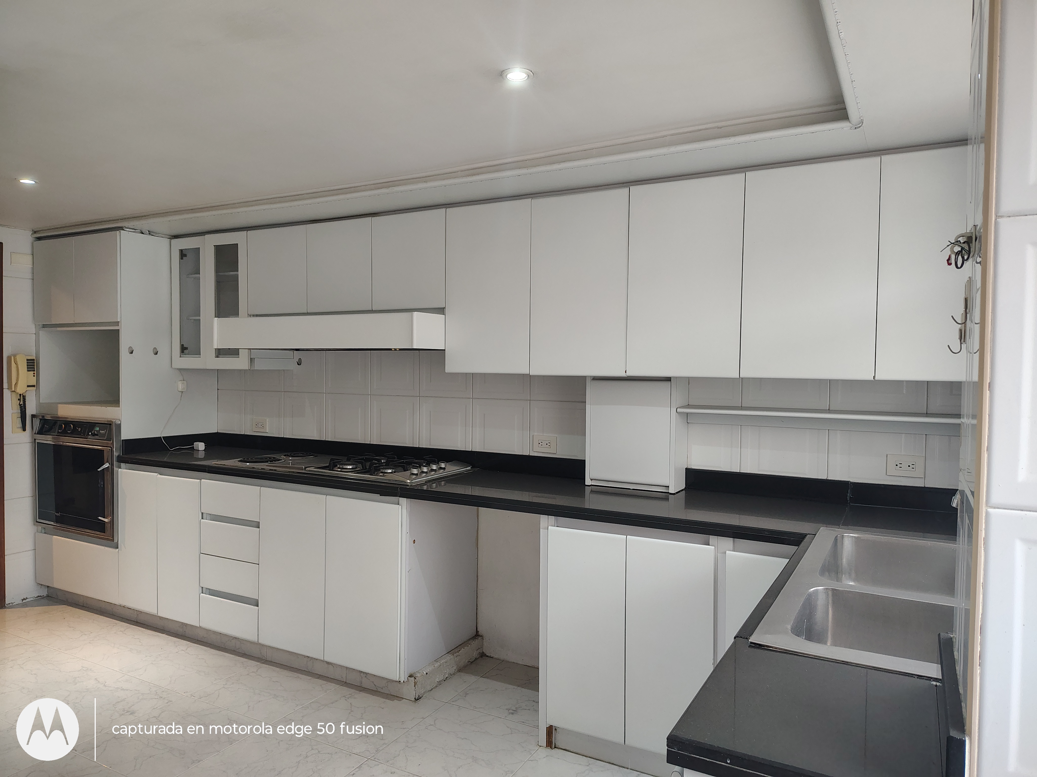 Apartamento en venta en Niza, Bogotá · foto 8 de 24