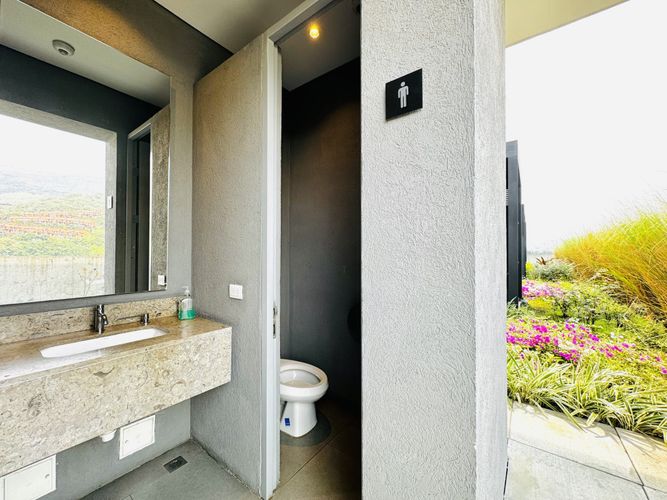 Local en arriendo en Santa Monica, Cali, 106 m² · foto 18 de 24