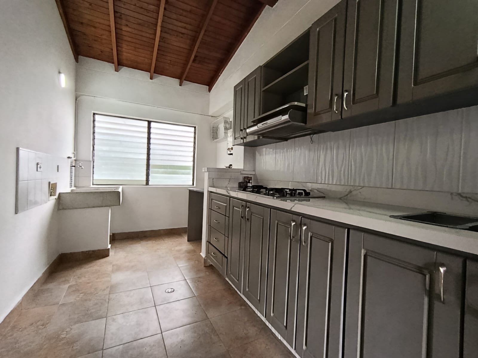 Apartamento en arriendo en Belén, Medellín · foto 2 de 20