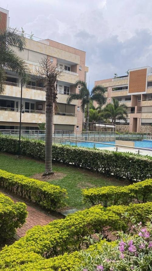 Apartamento en venta en Pance, Cali · foto 5 de 24
