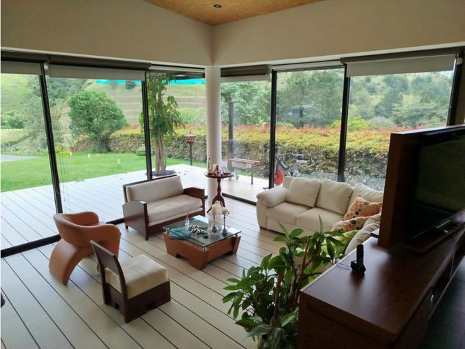 Casa de 3 alcobas en venta en La Ceja, 250 m² · foto 11 de 24