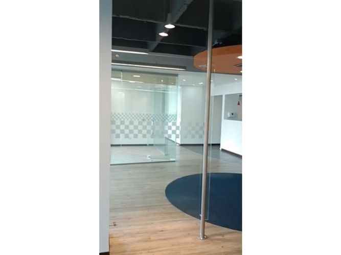 Oficina en arriendo en El Poblado, Medellín, 203 m² · foto 6 de 16