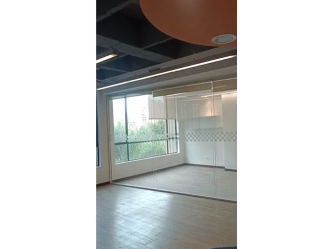 Oficina en arriendo en El Poblado, Medellín, 203 m² · foto 9 de 16