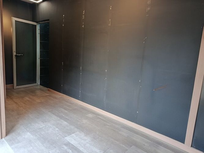 Local en arriendo en Milla De Oro, Medellín, 16 m² · foto 2 de 7