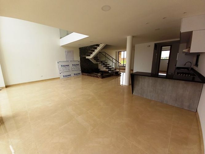 Casa de 3 alcobas en venta en Las Mercedes, Jamundí, 330 m² · foto 7 de 24
