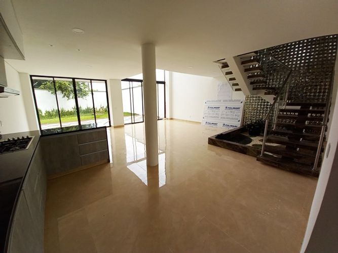 Casa de 3 alcobas en venta en Las Mercedes, Jamundí, 330 m² · foto 8 de 24