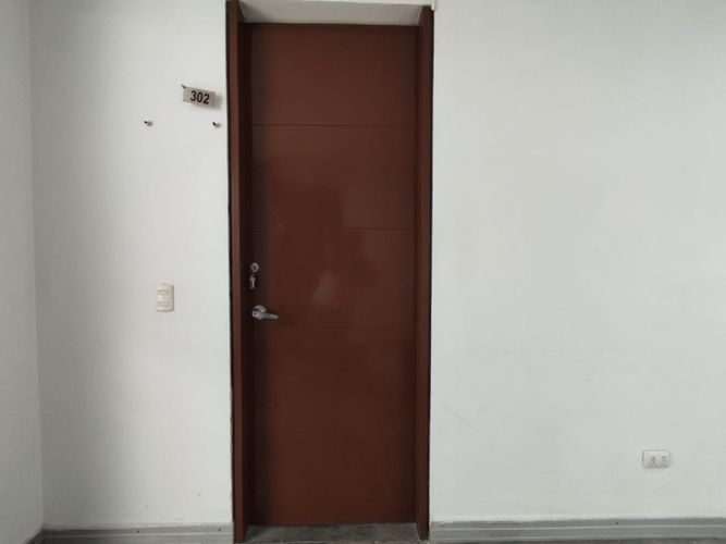 Oficina en arriendo en Granada, Cali, 30 m² · foto 3 de 12