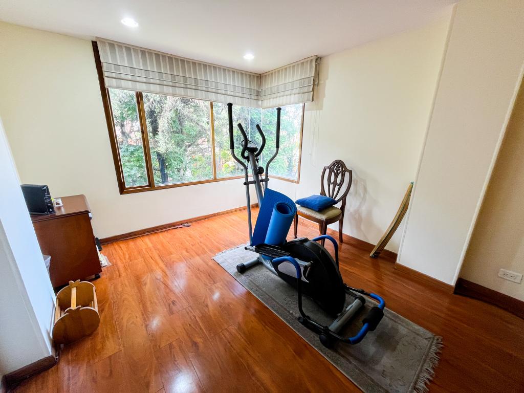 Apartamento en venta en Gratamira, Bogotá · foto 2 de 24