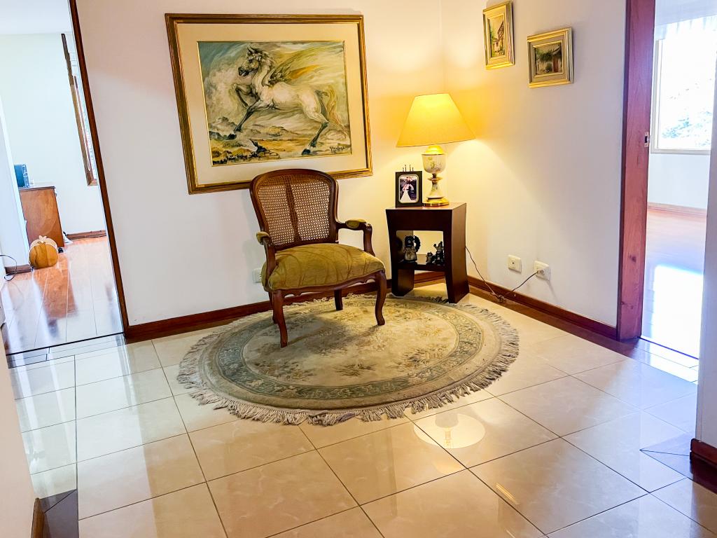 Apartamento en venta en Gratamira, Bogotá · foto 17 de 24
