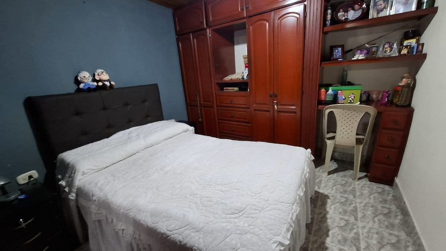 Casa de 4 alcobas en venta en Romelia Alta, Dosquebradas, 262 m² · foto 10 de 14