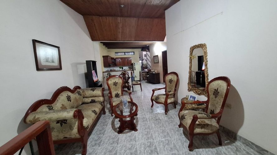 Casa de 4 alcobas en venta en Romelia Alta, Dosquebradas, 262 m² · foto 2 de 14