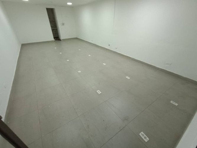 Casa de 12 alcobas en venta en La Aguacatala, Medellín, 400 m² · foto 7 de 24