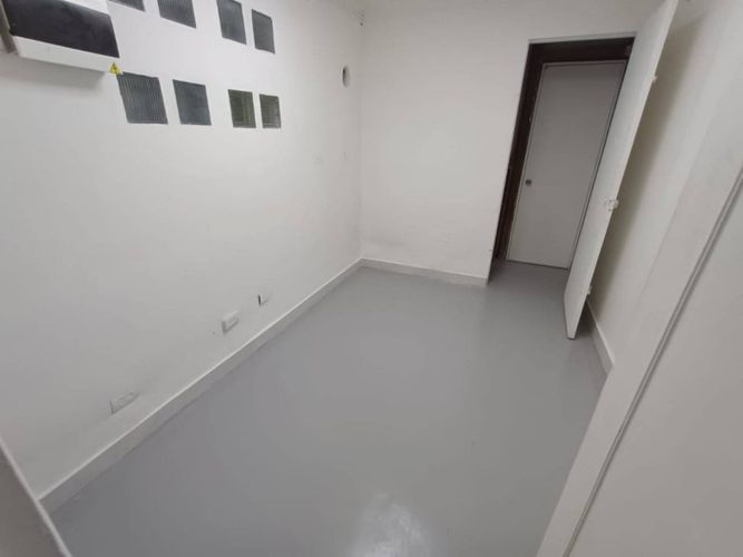 Casa de 12 alcobas en venta en La Aguacatala, Medellín, 400 m² · foto 9 de 24