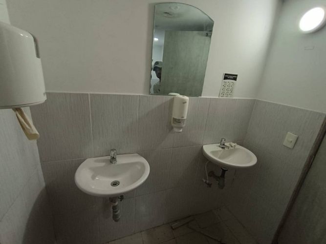 Casa de 12 alcobas en venta en La Aguacatala, Medellín, 400 m² · foto 10 de 24