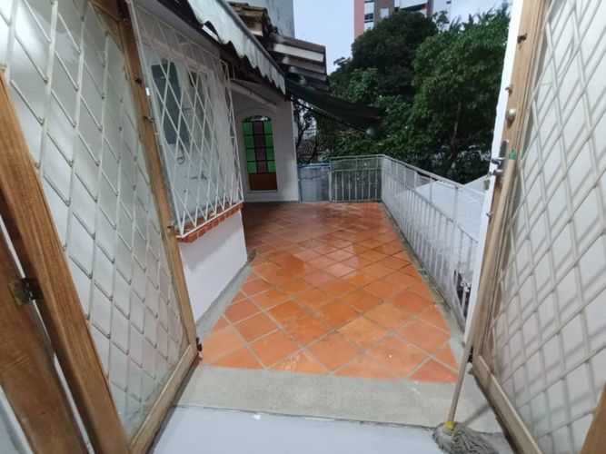Casa de 12 alcobas en venta en La Aguacatala, Medellín, 400 m² · foto 21 de 24
