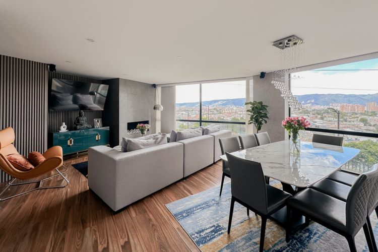 Apartamento de 3 alcobas en venta en Club De Los Lagartos, Bogotá, 155 m² · foto 2 de 24
