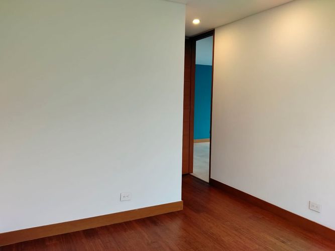 Apartamento de 3 alcobas en arriendo en El Poblado, Medellín, 259 m² · foto 10 de 19