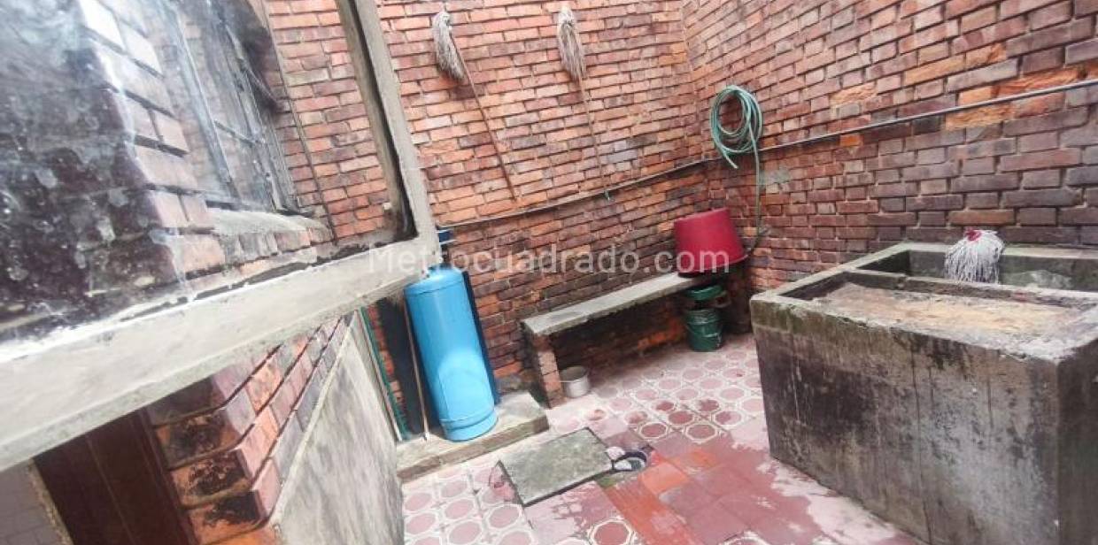 Casa en venta en Eduardo Santos, Bogotá · foto 7 de 17