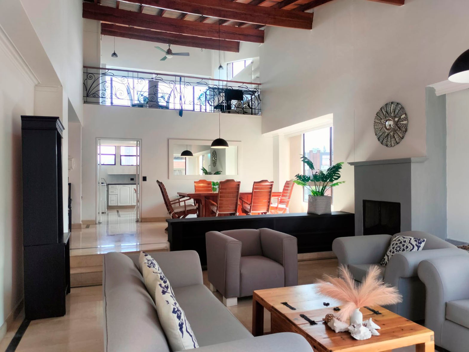 Apartamento en arriendo en El Poblado, Medellín · foto 4 de 19