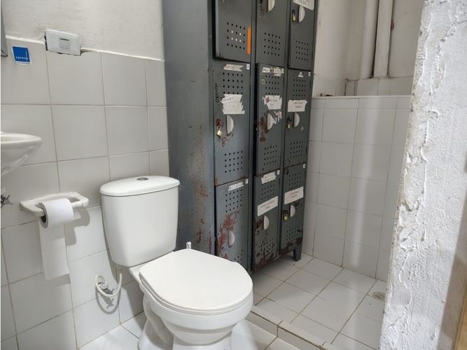 Bodega en arriendo en Boston, Medellín, 270 m² · foto 4 de 11