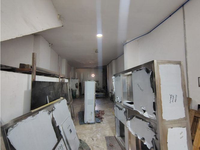 Bodega en arriendo en Boston, Medellín, 270 m² · foto 7 de 11
