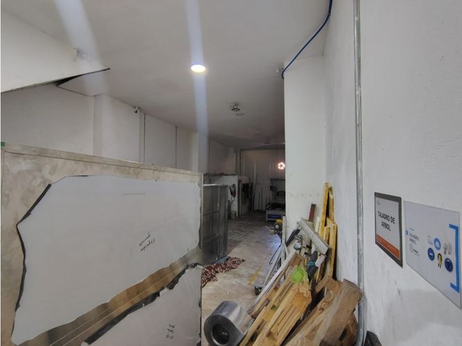 Bodega en arriendo en Boston, Medellín, 270 m² · foto 9 de 11