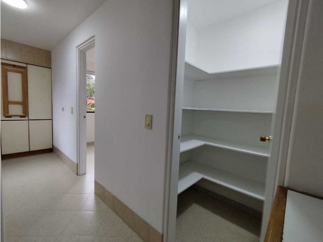 Apartamento de 4 alcobas en arriendo en Alejandría, Medellín, 210 m² · foto 12 de 24