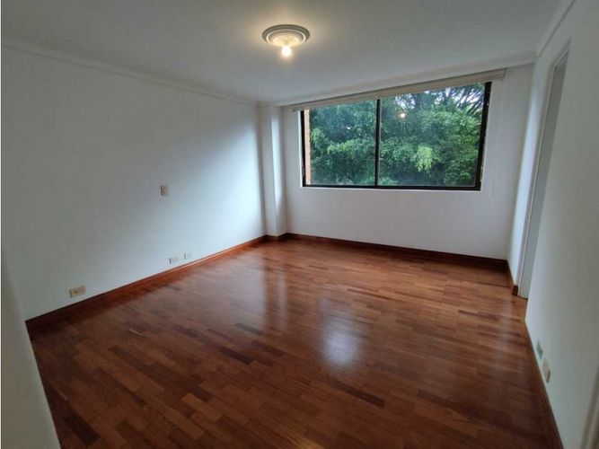 Apartamento de 4 alcobas en arriendo en Alejandría, Medellín, 210 m² · foto 22 de 24
